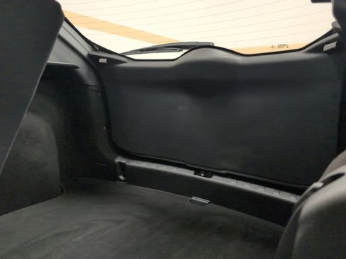 Used 2018 Nissan Kicks S image 16