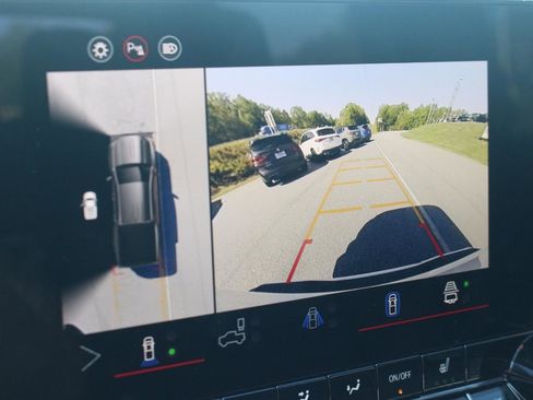 Used 2025 GMC Canyon Elevation w/ Convenience Package image 23