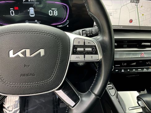 Certified 2024 Kia Telluride S w/ S Sunroof Package FWD image 12