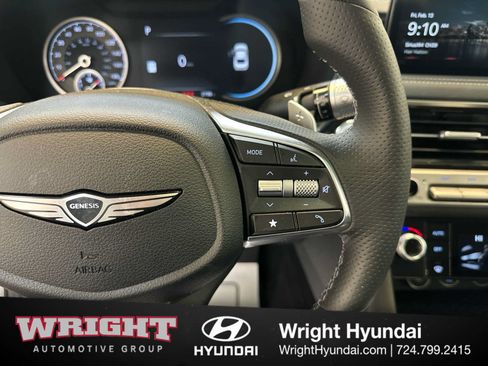 Used 2025 Genesis G70 2.5T AWD/4WD image 21