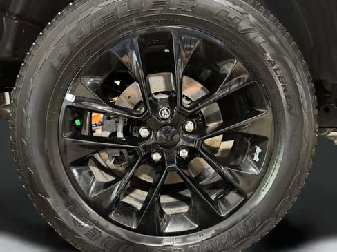 Used 2021 Jeep Wrangler Unlimited Sahara AWD/4WD image 31