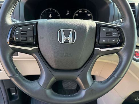 Certified 2025 Honda Odyssey EX-L image 8