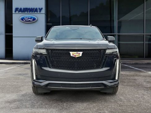 Used 2023 Cadillac Escalade Sport w/ Touring Package image 2