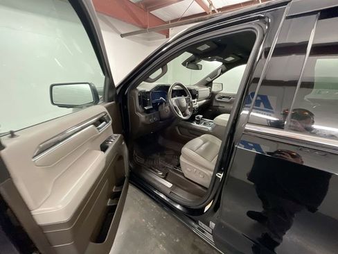 Certified 2023 Chevrolet Silverado 1500 LTZ image 10