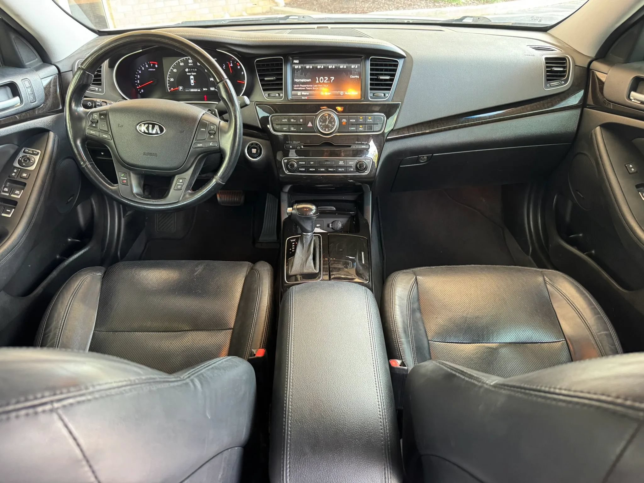 Used 2016 Kia Cadenza Premium FWD image 17