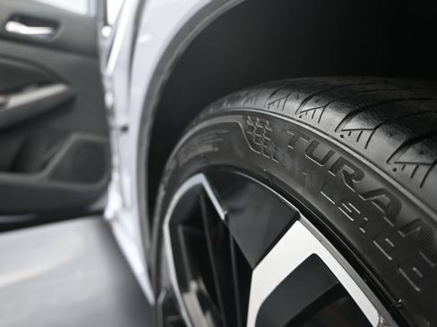 Used 2023 Nissan Altima 2.5 SR w/ SR Premium Package FWD image 35