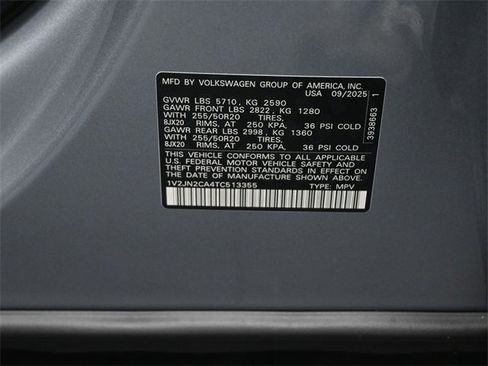 New 2026 Volkswagen Atlas SE image 18