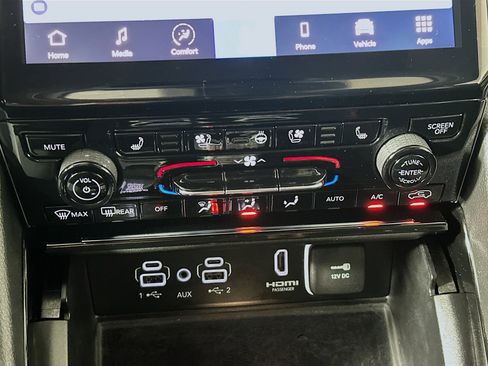 Used 2022 Jeep Grand Cherokee Limited 4xe w/ Luxury Tech Group II AWD/4WD image 24