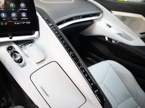 Used 2021 Chevrolet Corvette Stingray Preferred Cpe w/ Z51 Performance Package RWD image 14