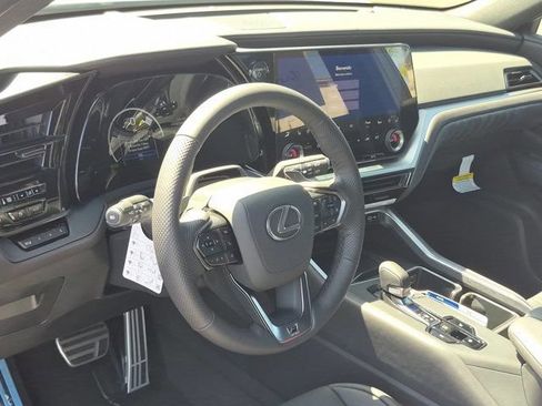 New 2026 Lexus TX 500h AWD image 12