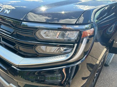Certified 2025 Ford Expedition Platinum AWD/4WD image 32