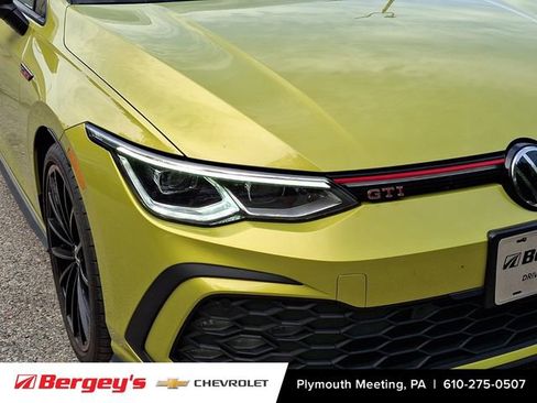 Used 2023 Volkswagen GTI 40th Anniversary Edition FWD image 11