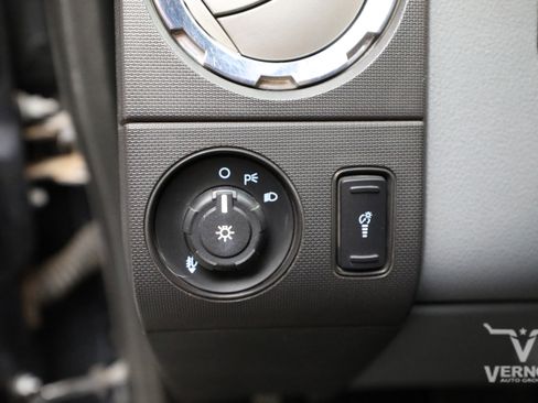 Used 2011 Ford F250 XLT w/ XLT Appearance Pkg image 16