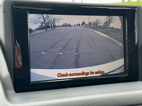 Used 2013 Lexus CT 200h image 25