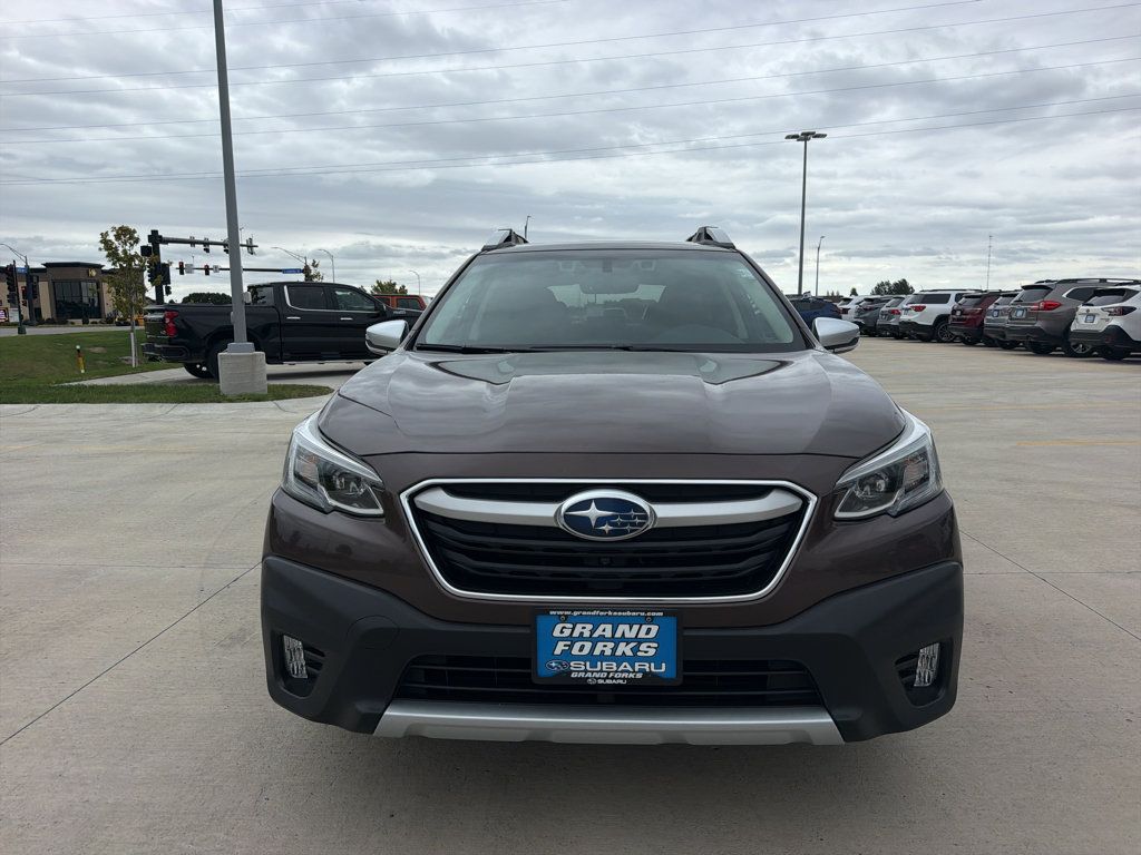 Used 2021 Subaru Outback Touring AWD/4WD image 3