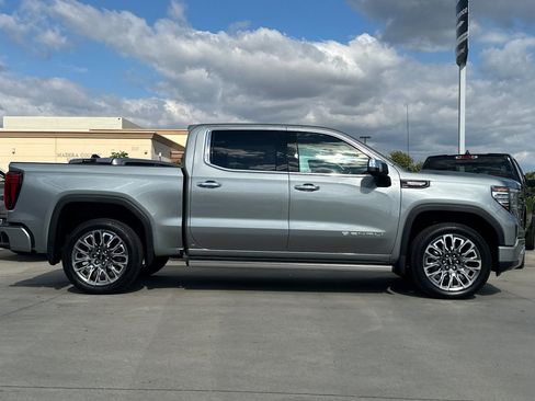 New 2026 GMC Sierra 1500 Denali Ultimate AWD/4WD image 8