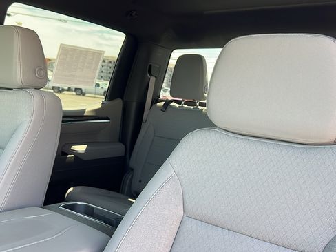 Used 2025 Chevrolet Silverado 1500 LT Trail Boss AWD/4WD image 21