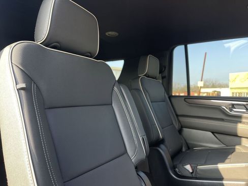 New 2026 GMC Yukon XL Elevation image 27