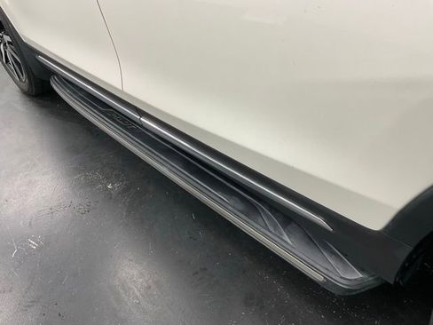 Certified 2019 Honda Pilot Touring image 12