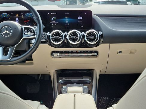 Used 2023 Mercedes-Benz GLA 250 image 22