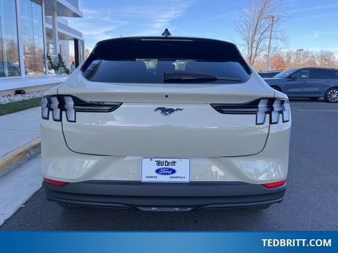 Certified 2025 Ford Mustang Mach-E Premium image 7