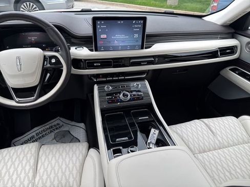 Certified 2023 Lincoln Aviator Black Label AWD/4WD image 20