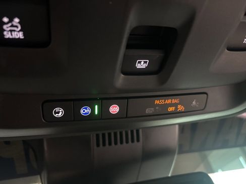 Used 2024 GMC Yukon AT4 image 29