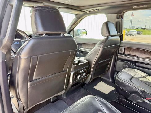 Used 2021 Ford Expedition Limited AWD/4WD image 14