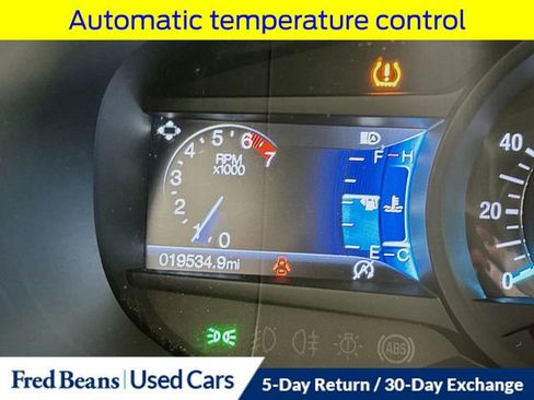 Used 2024 Ford Edge SEL w/ Convenience Package image 15