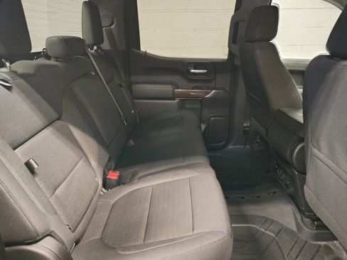 Used 2019 Chevrolet Silverado 1500 LT Trail Boss w/ Convenience Package image 12