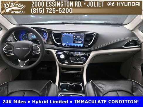 Used 2022 Chrysler Pacifica Limited image 12