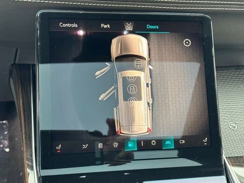 New 2026 Cadillac Escalade ESV Luxury w/ LPO, Radiant Package image 24