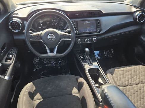 Used 2023 Nissan Kicks SV FWD image 15