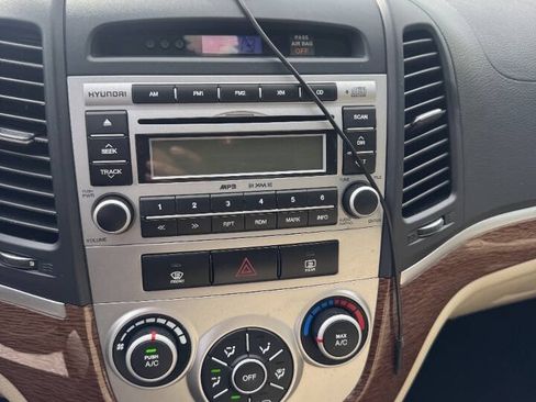Used 2008 Hyundai Santa Fe GLS FWD image 9