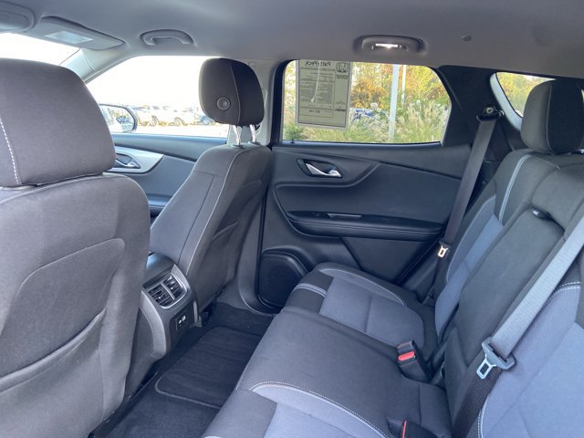 Used 2025 Chevrolet Blazer LT FWD image 17