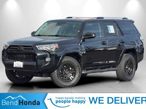 Used 2021 Toyota 4Runner SR5 image 1