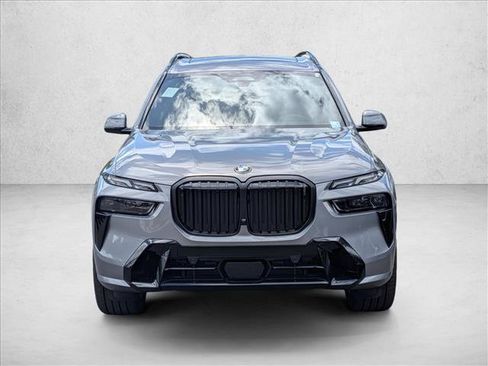 Used 2026 BMW X7 xDrive40i w/ M Sport Package AWD/4WD image 5