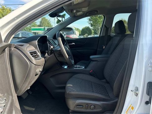 Used 2023 Chevrolet Equinox LT w/ LPO, Floor Liner Package image 12