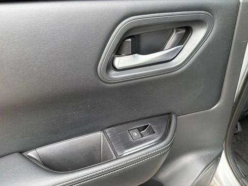 Certified 2024 Nissan Rogue SV AWD/4WD image 47