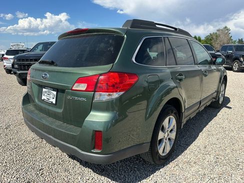 Used 2010 Subaru Outback 2.5i Premium AWD/4WD image 9