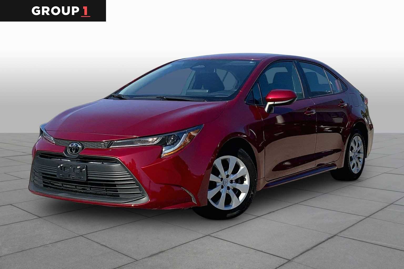 Used 2025 Toyota Corolla LE FWD image 1