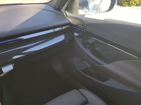 New 2026 BMW 530i xDrive w/ Premium Package image 16