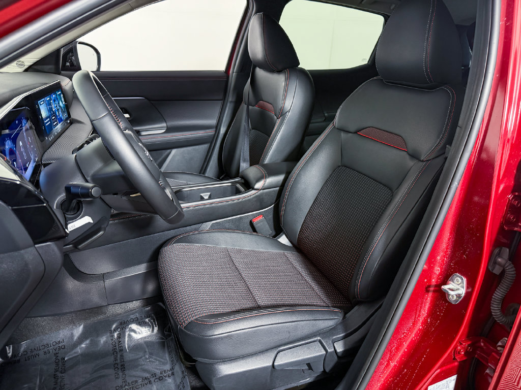 Certified 2026 Nissan Kicks SR AWD/4WD image 17