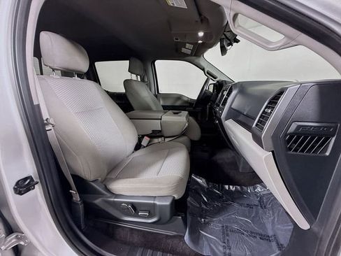 Used 2017 Ford F150 XLT w/ Equipment Group 302A Luxury AWD/4WD image 29