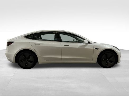 Used 2020 Tesla Model 3 Standard Range Plus image 6