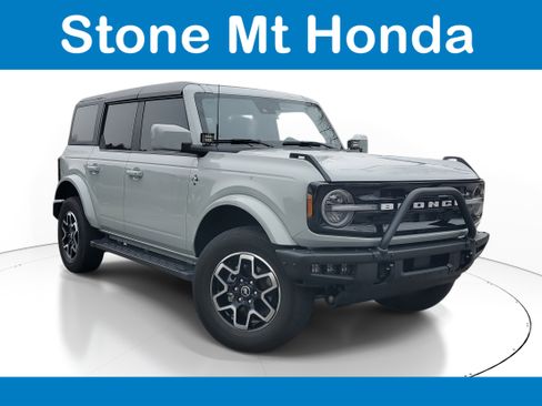 Used 2023 Ford Bronco Outer Banks image 1