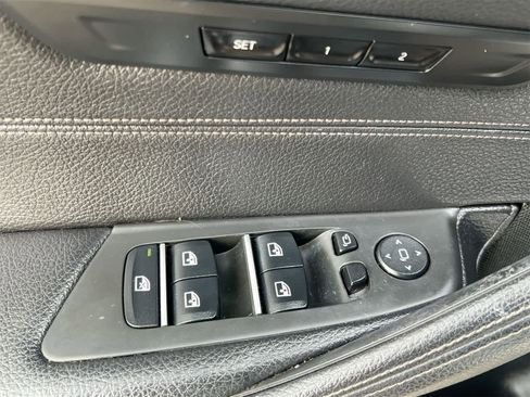 Used 2018 BMW 530i xDrive w/ Premium Package image 17