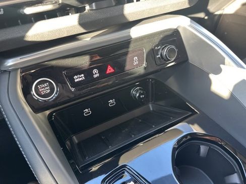 New 2025 Audi Q5 Premium Plus image 27