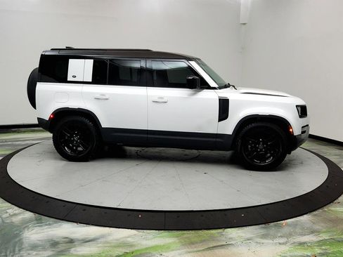 Used 2024 Land Rover Defender 110 S AWD/4WD image 4