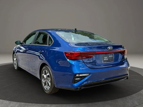Used 2019 Kia Forte LXS image 6